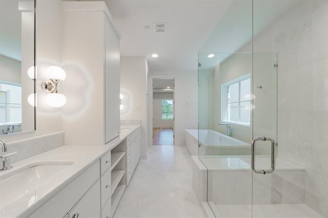 Building Photo - 4129 Grassmere Ln