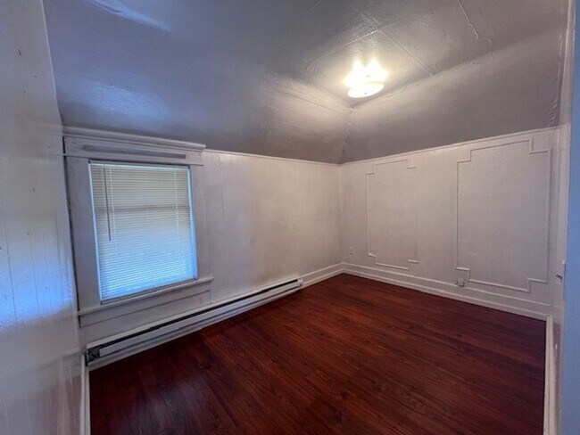 Building Photo - 2211 A St