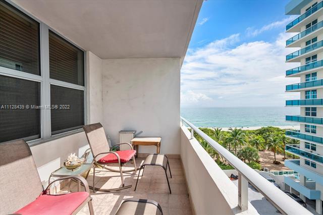 Building Photo - 9225 Collins Ave