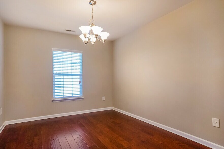 Building Photo - 5022 Gailardia Drive