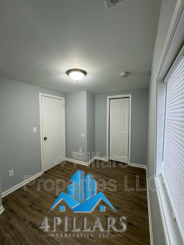 Building Photo - 7300 W 128th Pl