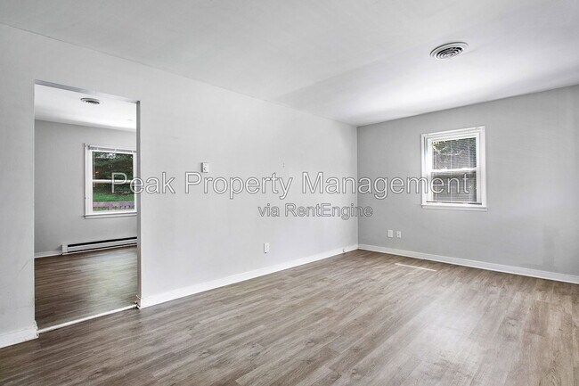 Building Photo - 3801 Grizzard Dr