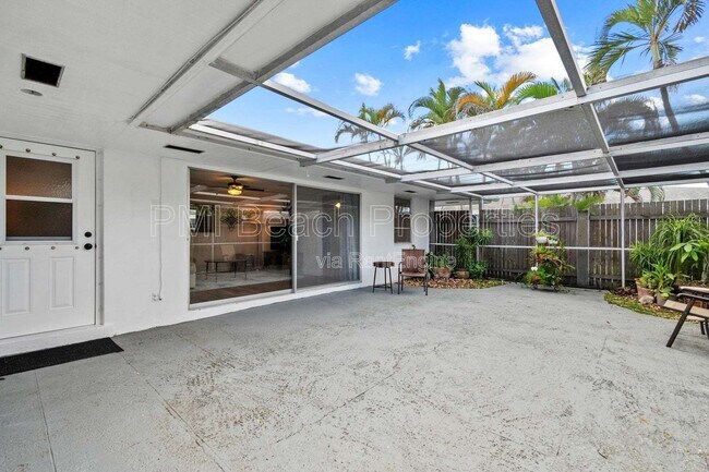 Building Photo - 93 East Ct