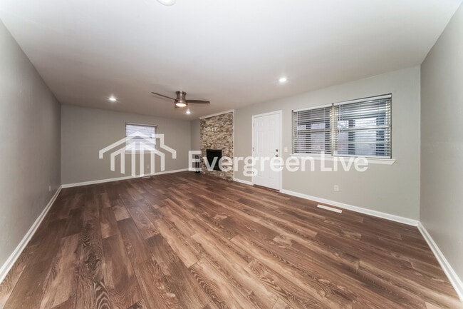 Building Photo - 609 Banner Ave