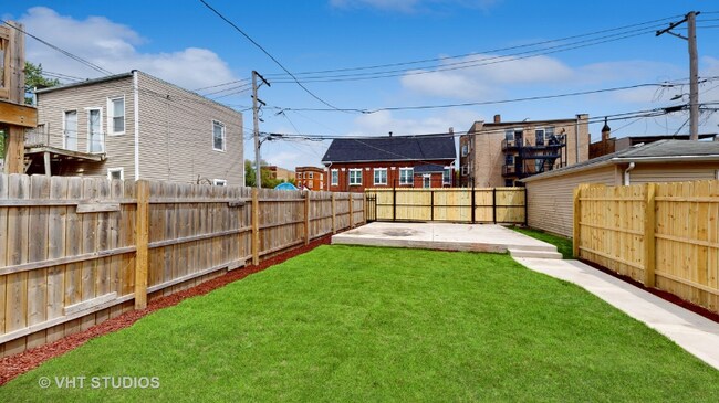 Building Photo - 6607 S Sangamon St