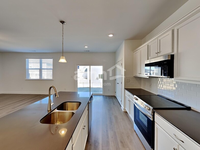 Building Photo - 5340 Purple Frost Way