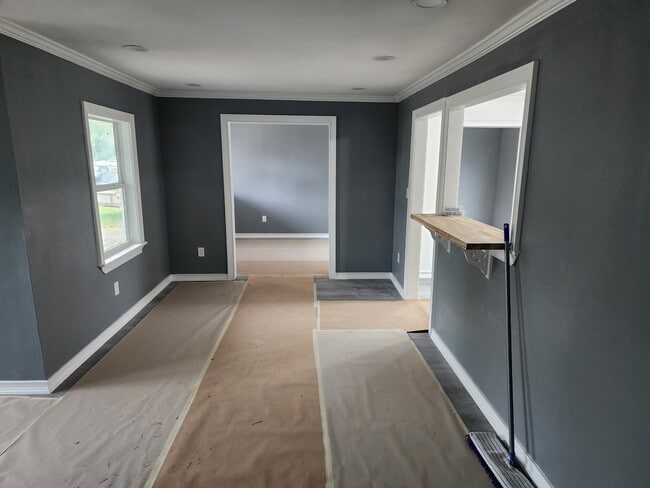 Building Photo - 1030 Clairmont Dr