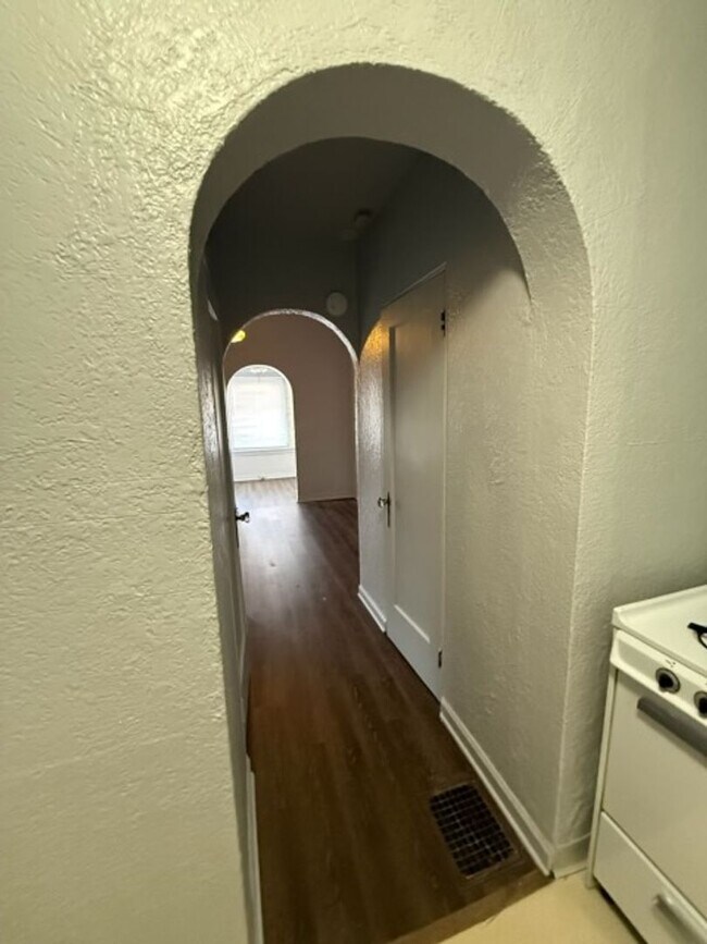 Building Photo - 1060 N Downing St