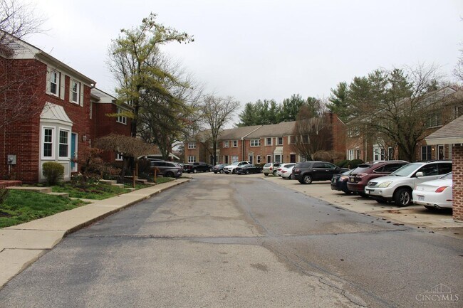 Building Photo - 9156 Dominion Cir