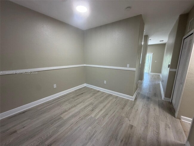 Building Photo - 2637 SE 16th Terrace