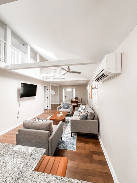 Building Photo - 12 Atlantic Ave