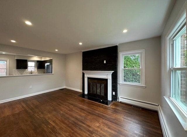 Building Photo - 32 Hazel St