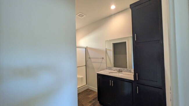 Building Photo - 6656 Pentz Rd