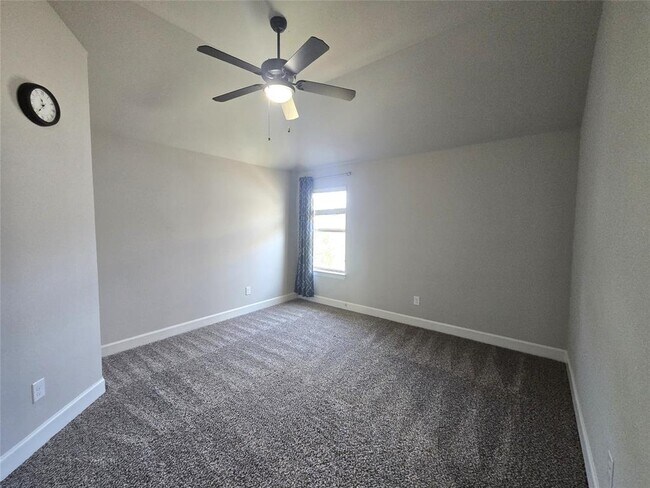 Building Photo - 340 Cross Timbers Dr