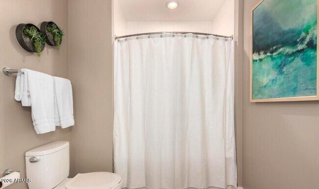 Building Photo - 7300 E Earll Dr