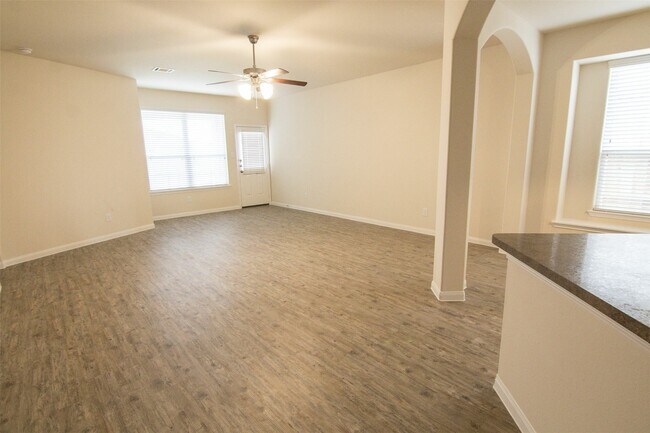 Building Photo - 29606 Woodsons Shore Dr