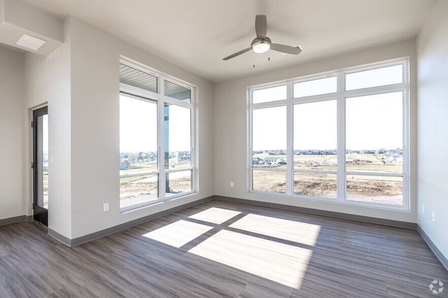 Primary Photo - Ventnor