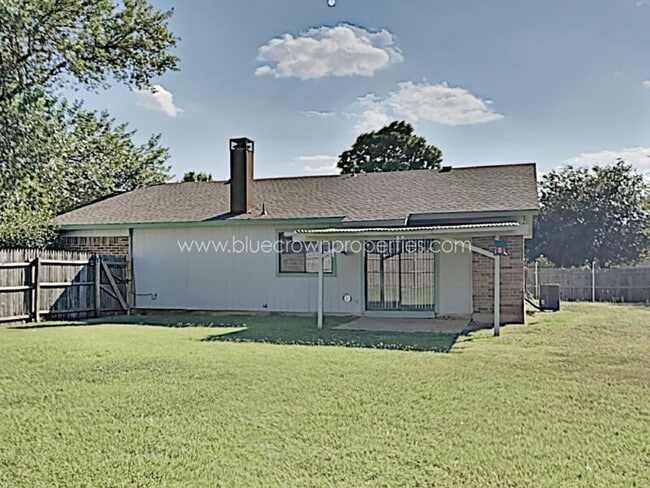 Building Photo - 4202 Glenlawn Ct