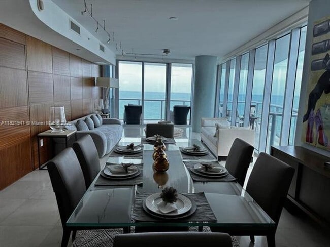 Building Photo - 17001 Collins Ave