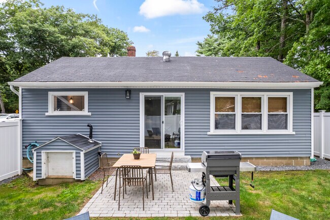 Building Photo - 247 Berwick Rd