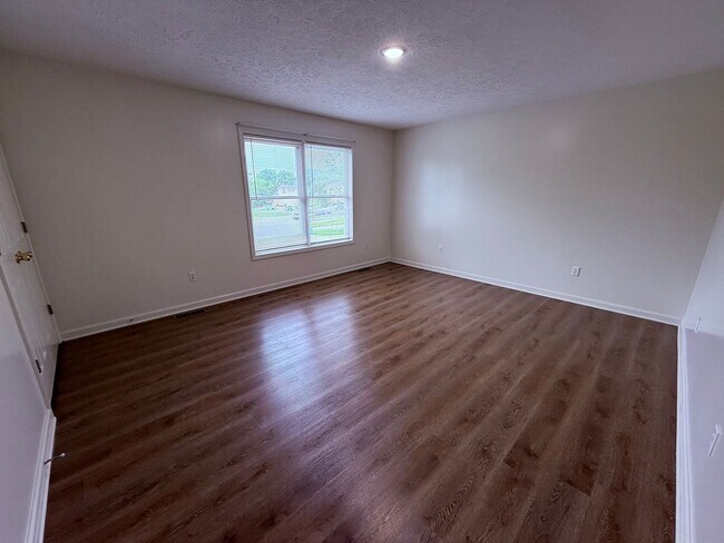 Building Photo - 340 Wakeman Ct NE