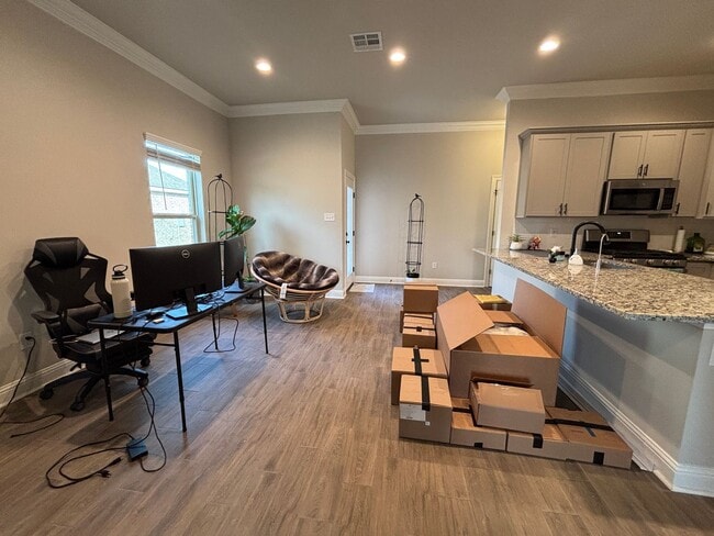 Building Photo - GATED COMMUNITY OF WILLOW HEIGHTS IN NORTH BOSSIER