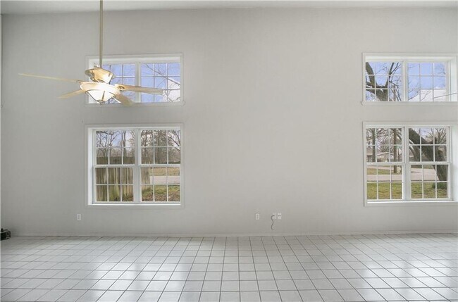 Building Photo - 1169 NE Monroe St