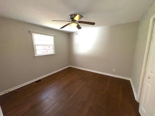 Building Photo - East AVL Spacious Apartment Ready for Occupancy!