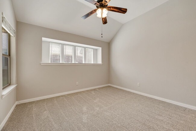 Building Photo - Spacious 4-Bedroom Gem with 2 Full Baths in McKinney - Your New 2025 Sq Ft Sanctuary!