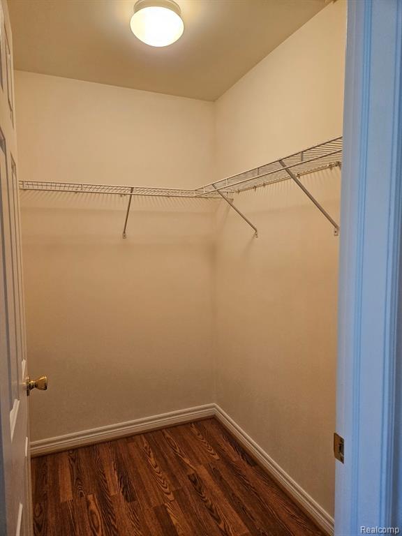 Building Photo - 264 Village Way S