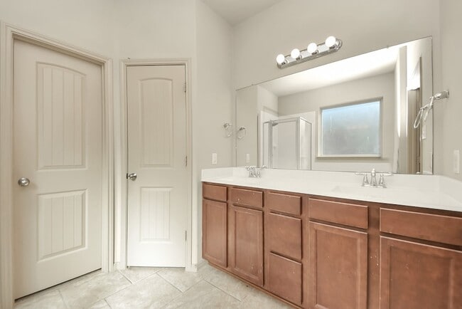 Building Photo - 3223 Aegean Dr