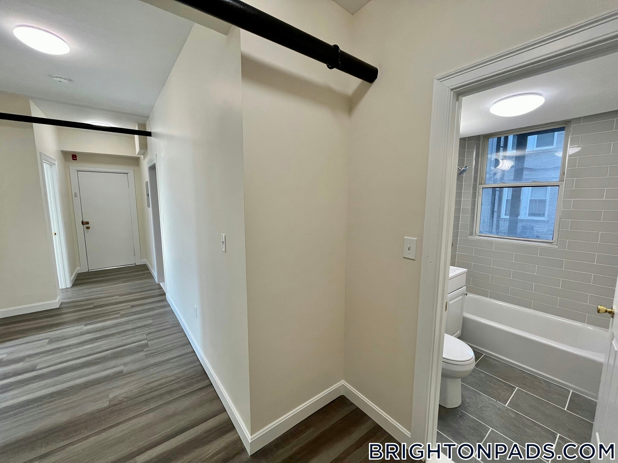 Building Photo - 127 Washington St