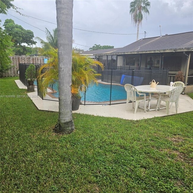 Building Photo - 11461 NW 45th Pl