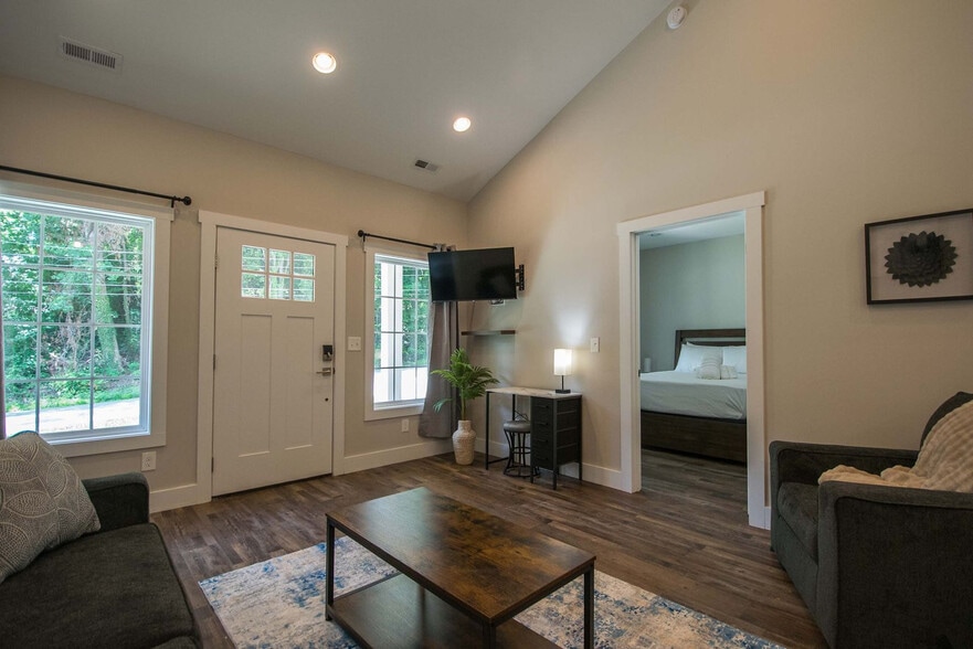 Building Photo - 2328 Greater Druid Hills Blvd