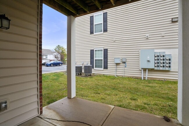 Building Photo - 5168 Foxtail Pine St