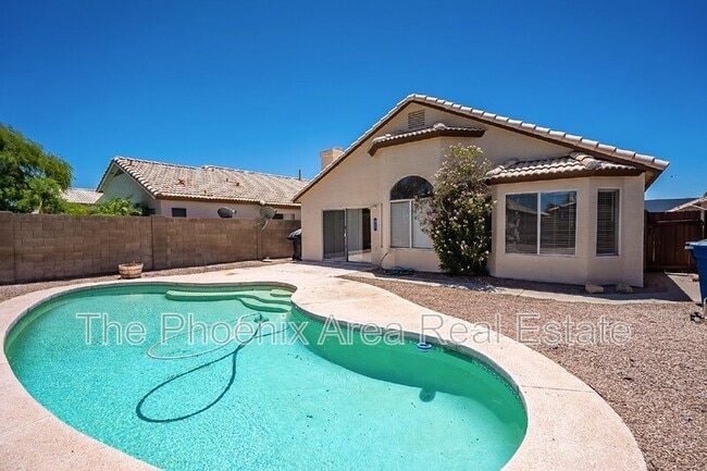 Building Photo - 1070 W Chilton Dr