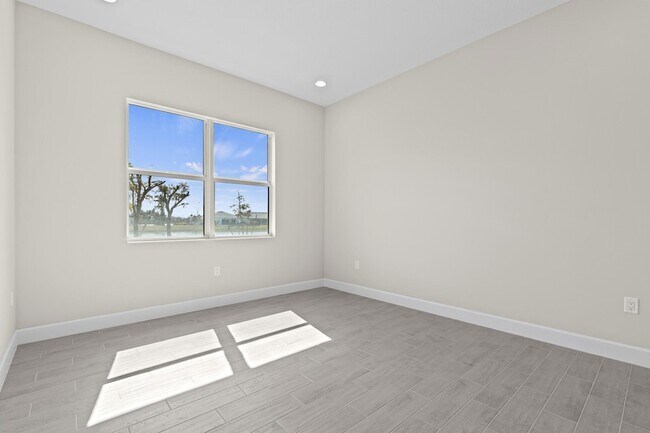 Building Photo - 14976 Woodlot Ct