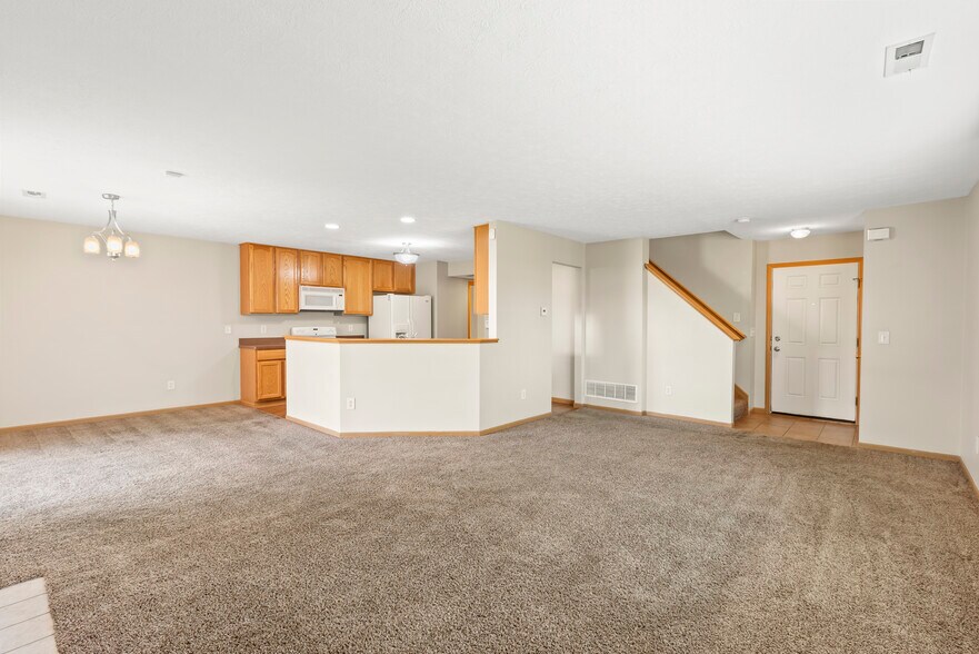 Building Photo - 5762 Annmary Rd