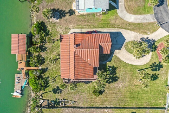Building Photo - 8851 A1A S