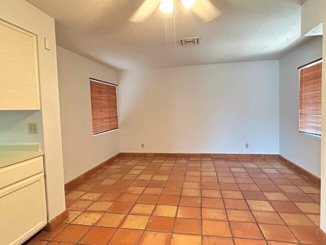 Building Photo - BEAUTIFUL RED BRICK HOME ON A LARGE CUL-DE...