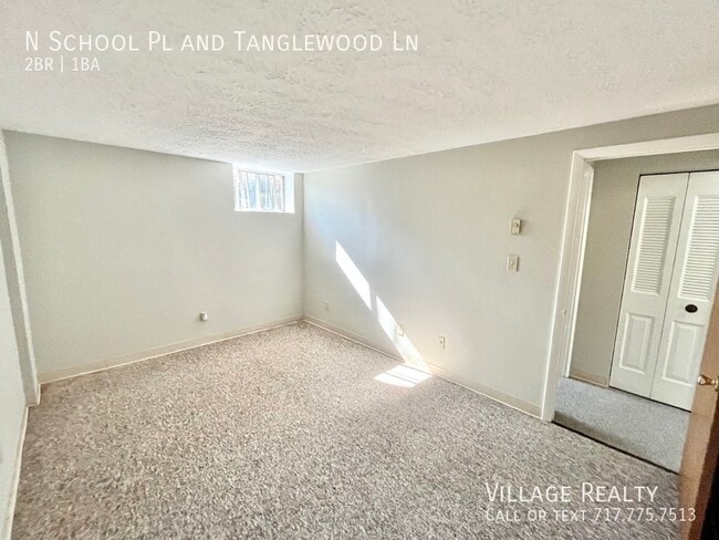 Building Photo - 343 N School Pl