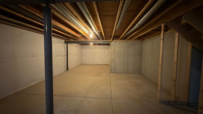 Building Photo - Great Home in Windsor