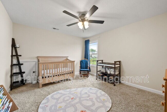 Building Photo - 433 Crestwicke Ct