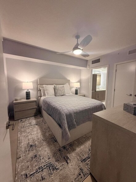 Building Photo - 111 SE 1st Ave