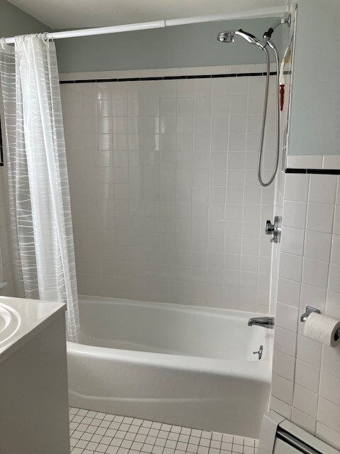 Building Photo - 7 Andrew St