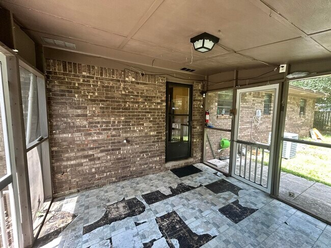 Building Photo - 1511 Texas Pkwy