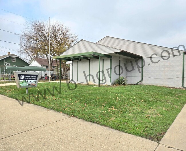 Building Photo - Commercial Space with Watchman's Quarters