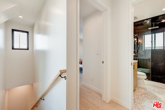 Building Photo - 12153 Palms Blvd