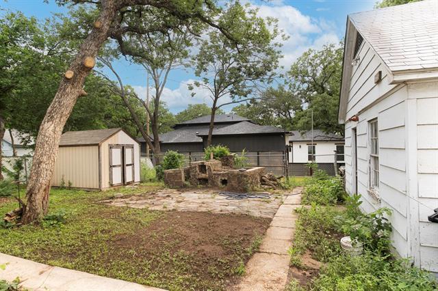 Building Photo - 4761 Meadowbrook Dr