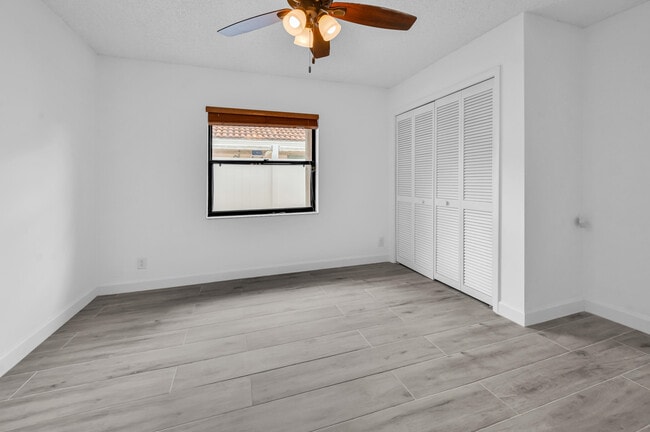 Building Photo - 7619 Silver Woods Ct